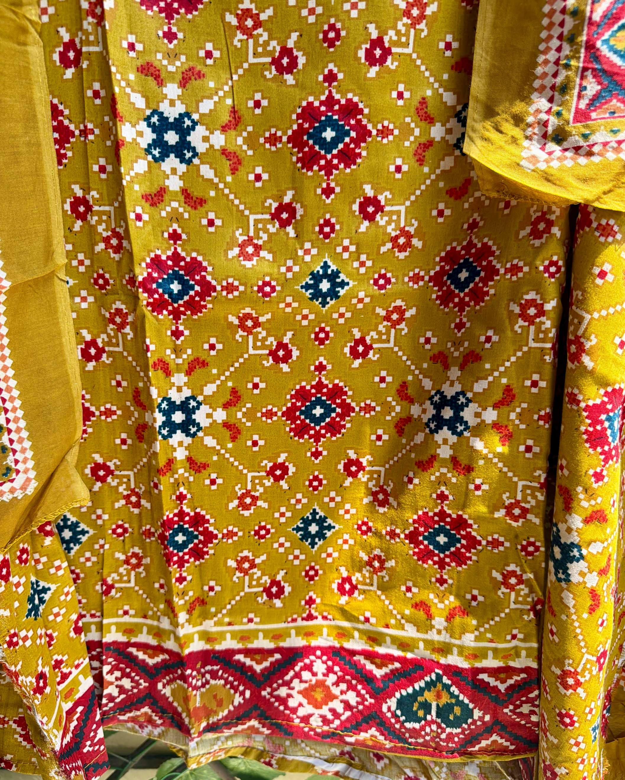 Surmayi Heritage Suit Set – Mustard Gold