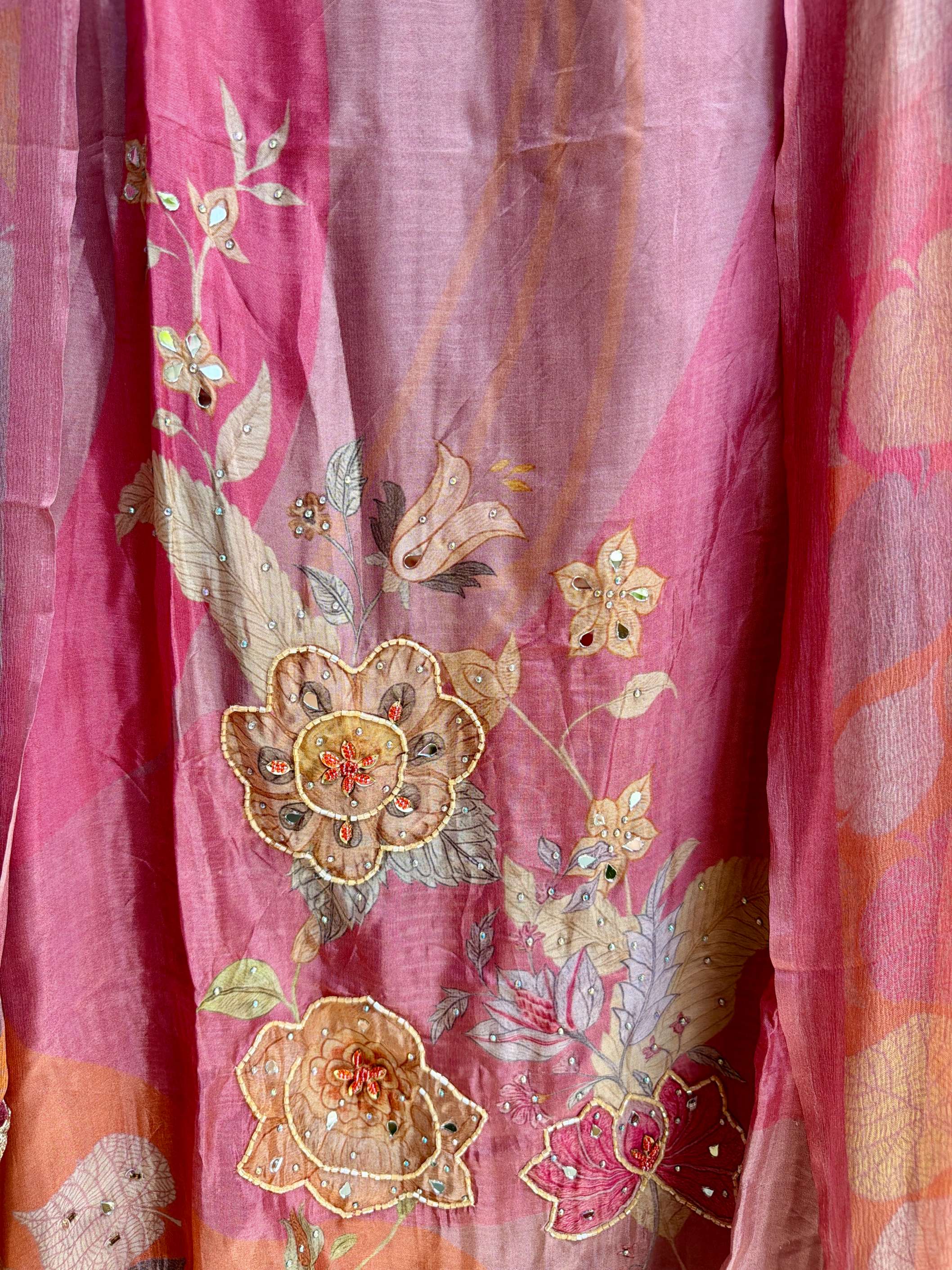 Mehrbano Pink Floral Suit Set