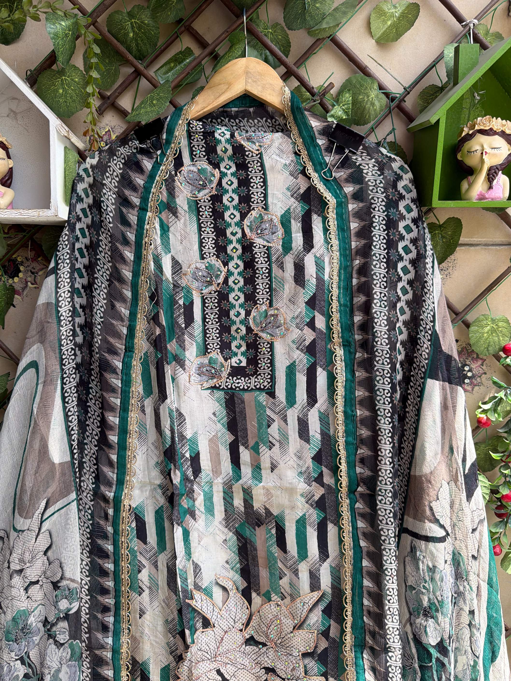 Suhana Royale Suit Set – Emerald