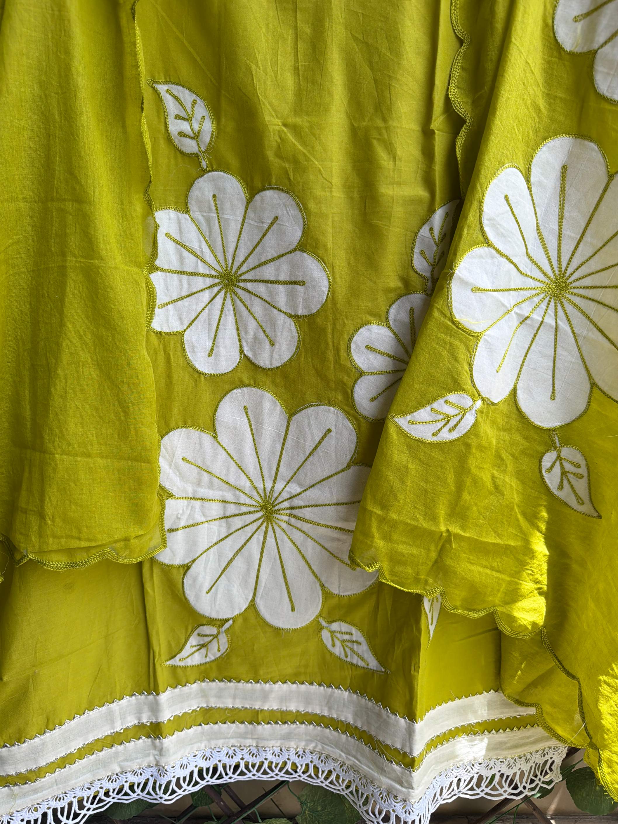 Elara Floral Suit Set – Parrot Green