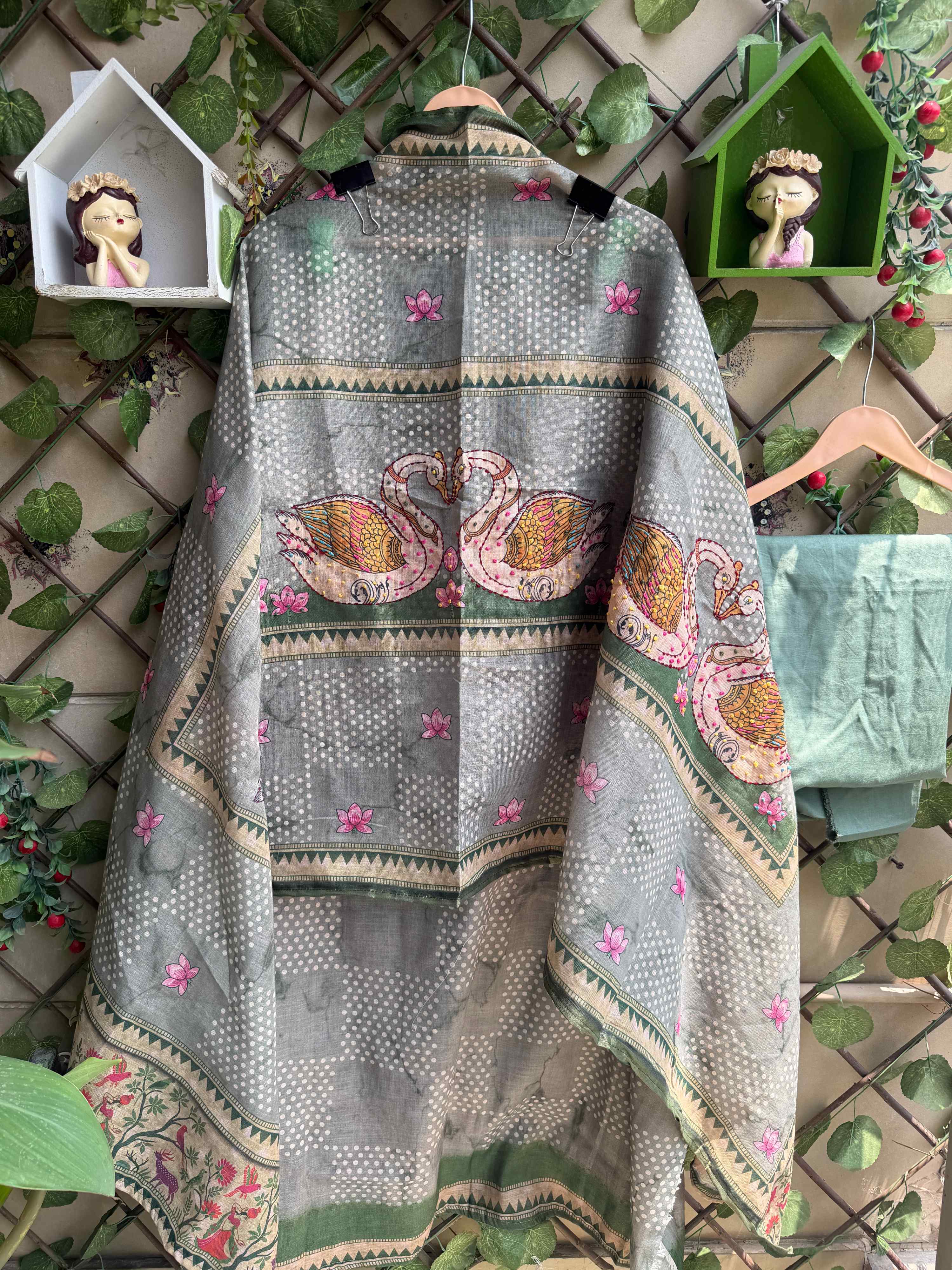 Lotus Rajhans – Ocean Grey