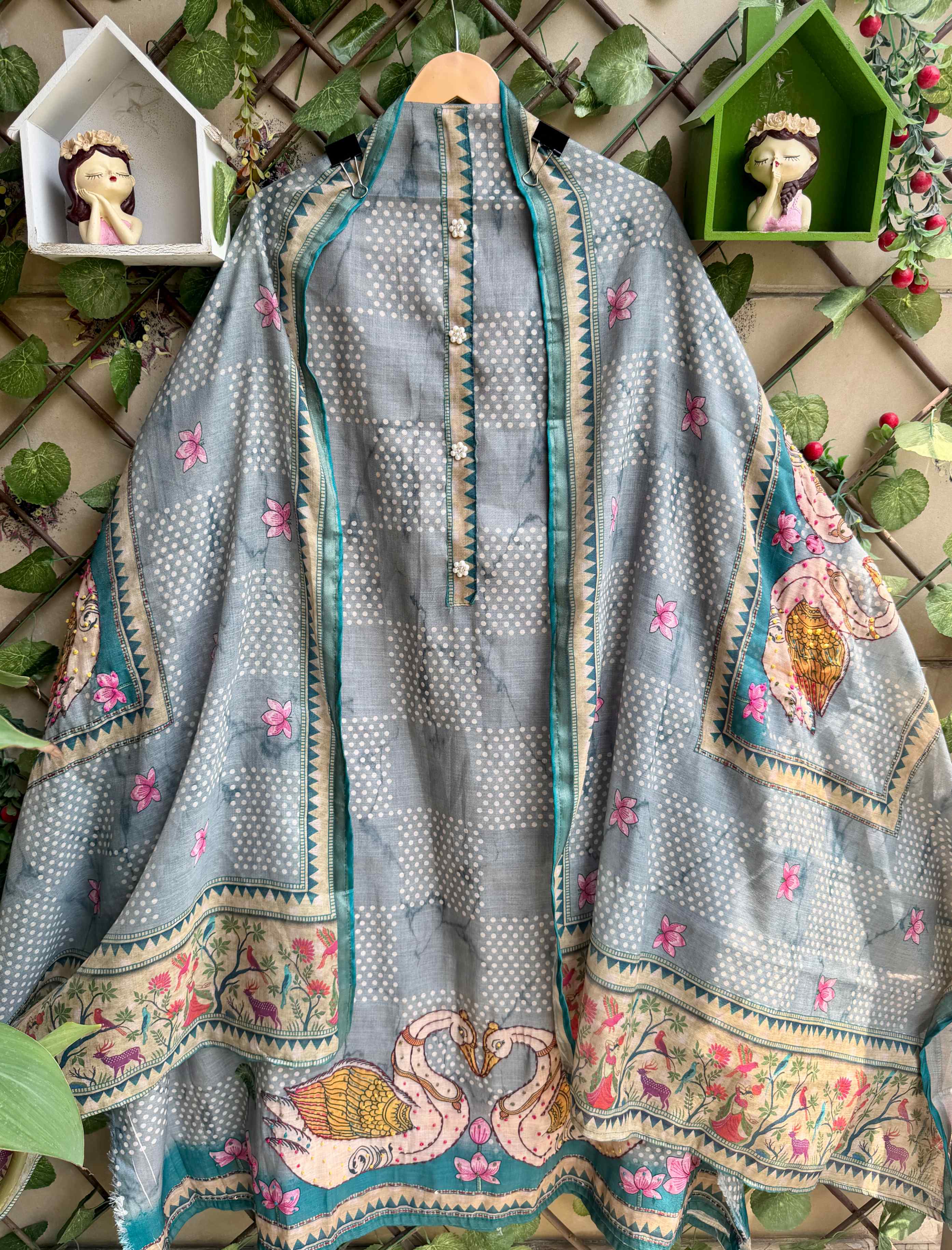 Lotus Rajhans – Ocean Grey
