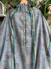 Lotus Rajhans – Ocean Grey