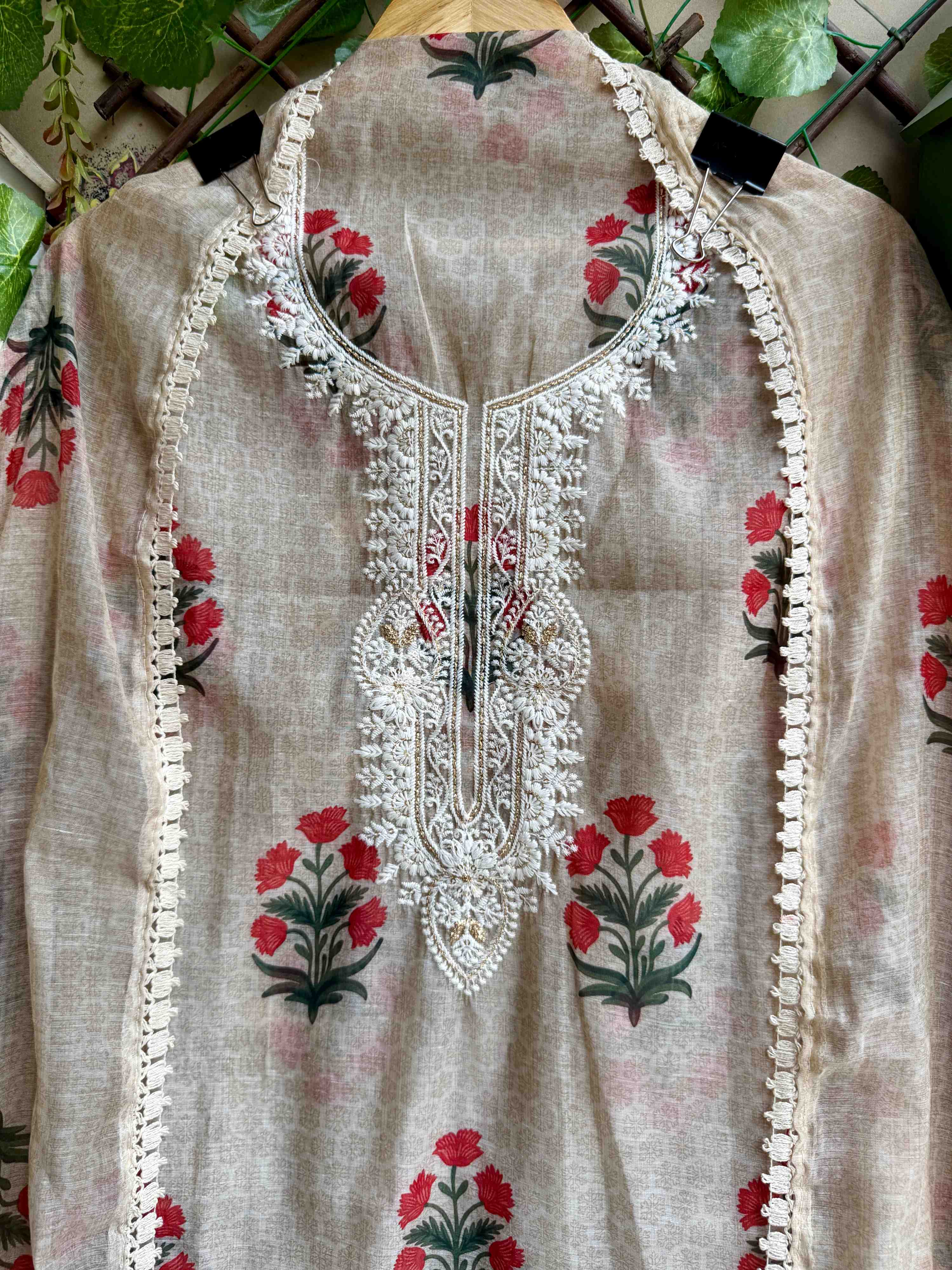 Noor Bagh – Ivory Beige