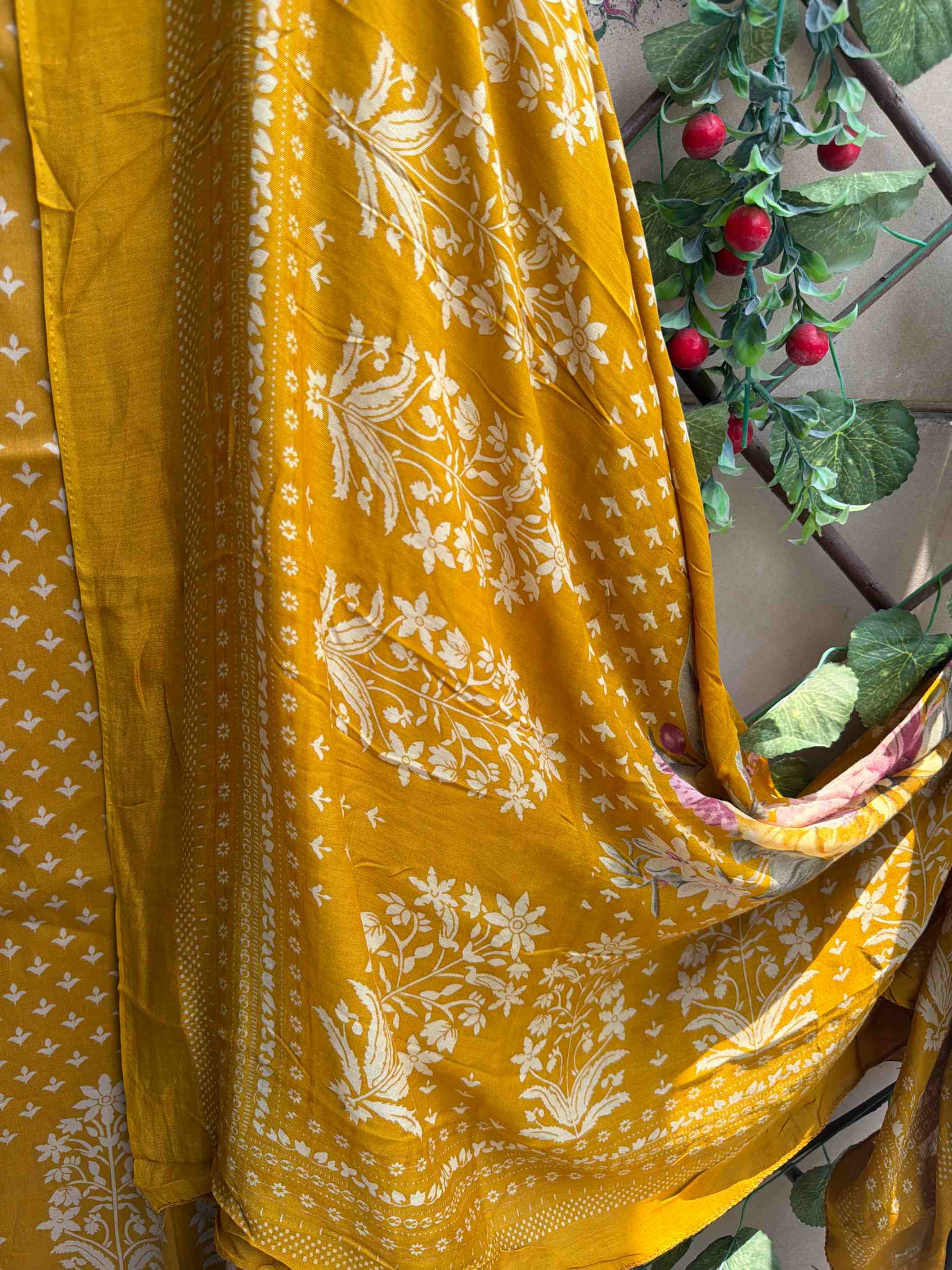 Noor-e-Gul – Sunshine Yellow