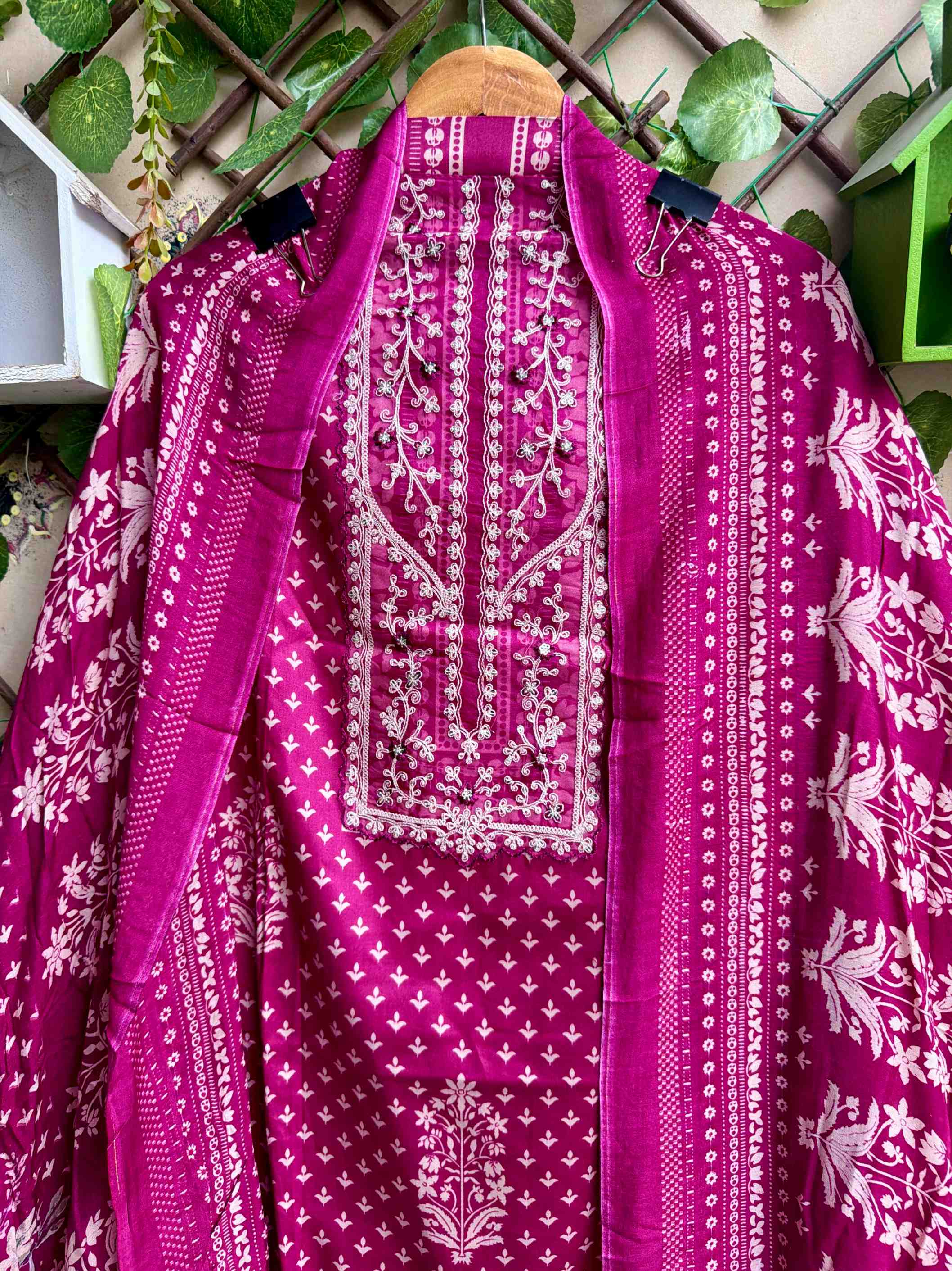 Noor-e-Gul – Magenta Pink