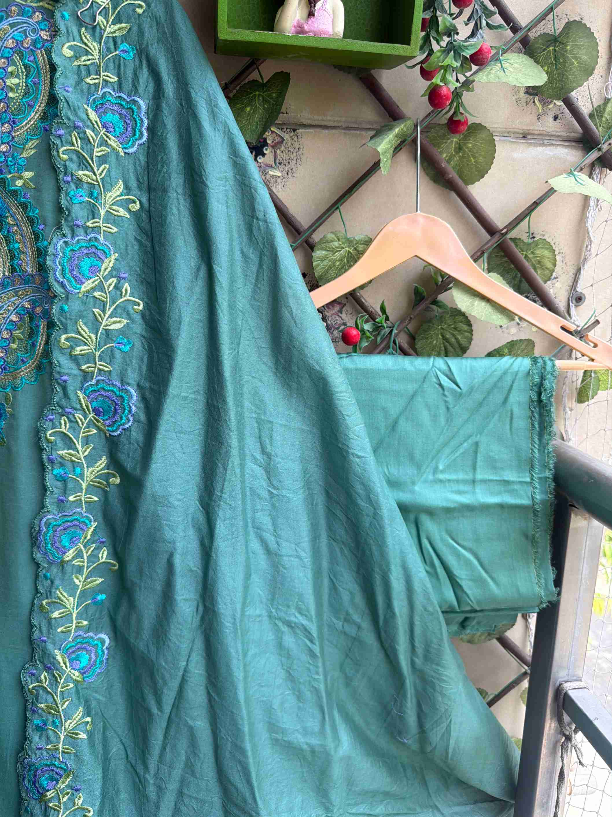Mehrunnisa – Sage Green
